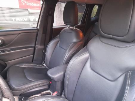 JEEP RENEGADE LONG AT 